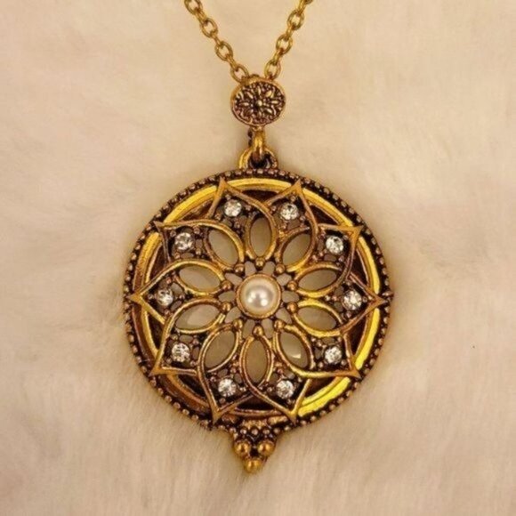 Rhinestone Necklece with magnifying glass pendant Jewelry Loupe - Picture 2 of 6